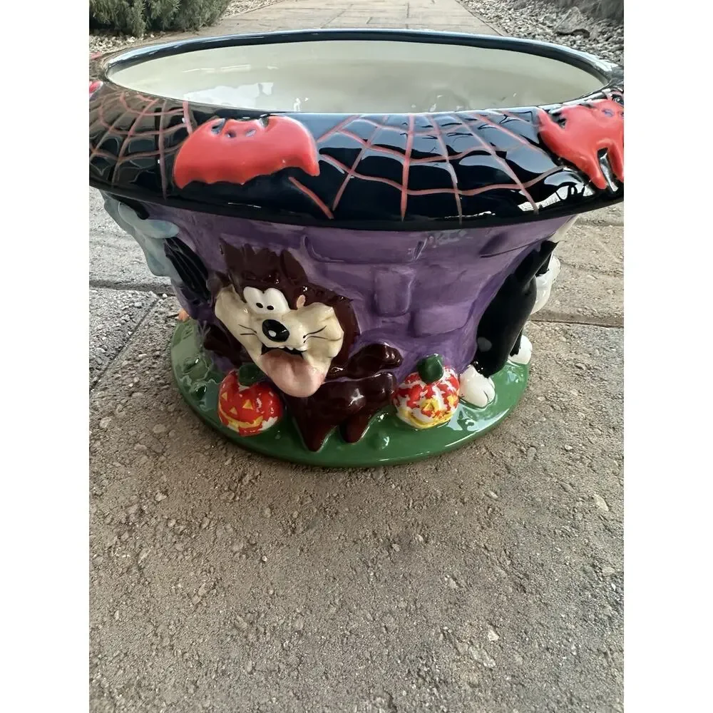 Looney Tunes Halloween Ceramic Warner Bros. Studio Store 1999 Candy Bowl